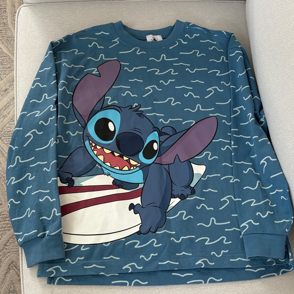 Disney Parks 2024 Lilo & Stitch CELEBRATION CREW Long Sleeve Tshirt Adult M